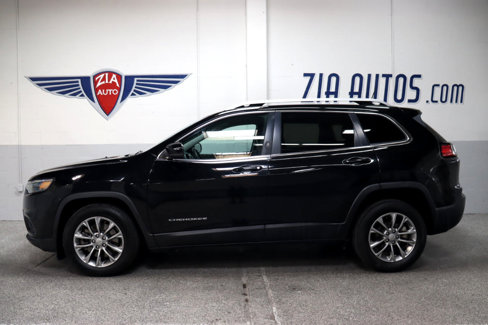 Used 2020 Jeep Cherokee Latitude Plus image 2