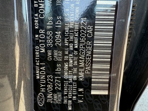 Used 2023 Hyundai Elantra SEL image 34