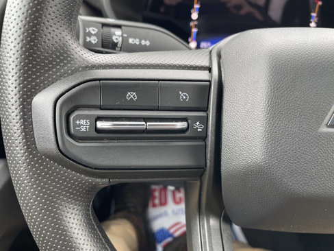Used 2023 Chevrolet Colorado W/T image 13