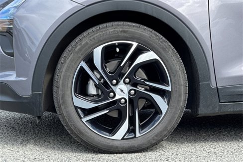 Used 2022 Chevrolet Bolt LT w/ Infotainment Package image 30
