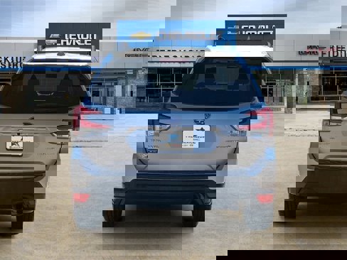 Used 2020 Subaru Forester Premium image 4