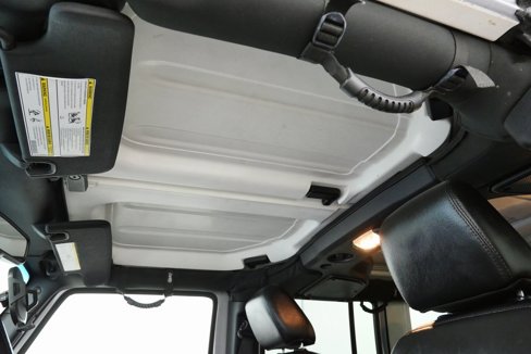Used 2015 Jeep Wrangler Unlimited Sahara image 31
