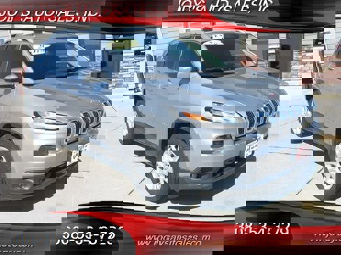 Used 2018 Jeep Cherokee Latitude w/ Safety Group image 1