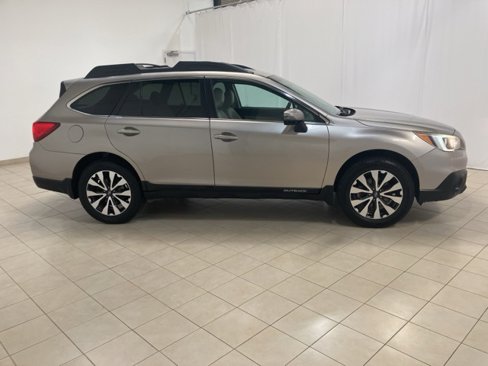 Used 2016 Subaru Outback 2.5i Limited image 6