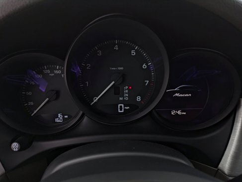 New 2026 Porsche Macan image 17
