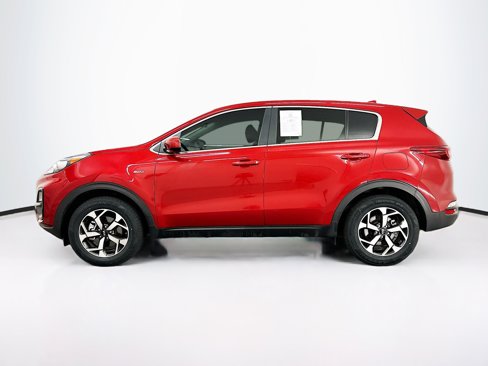 Used 2022 Kia Sportage LX image 4