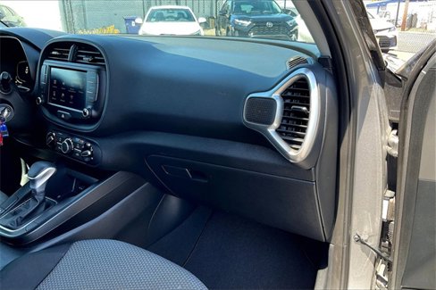 Used 2023 Kia Soul LX w/ Option Group 015 image 11