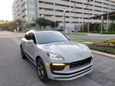 Used 2023 Porsche Macan image 30