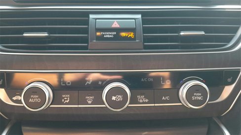 Used 2018 Honda Accord EX image 27