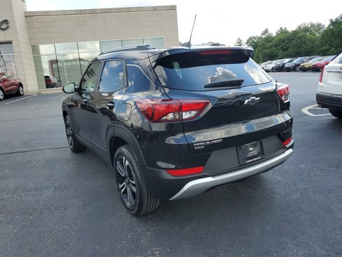 Used 2023 Chevrolet TrailBlazer LT w/ Convenience Package image 2