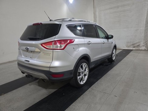 Used 2016 Ford Escape Titanium image 2