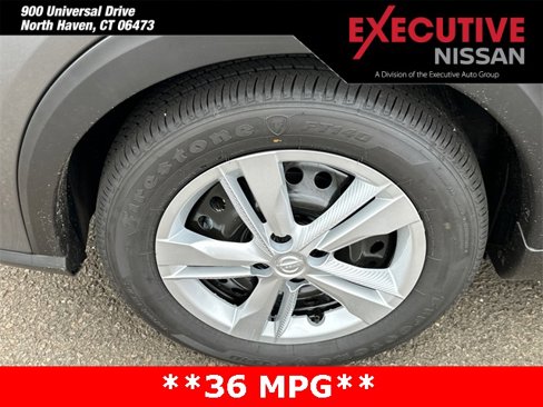 New 2025 Nissan Kicks Play S image 8