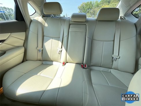 Used 2016 INFINITI Q70 3.7 w/ Technology Package image 18