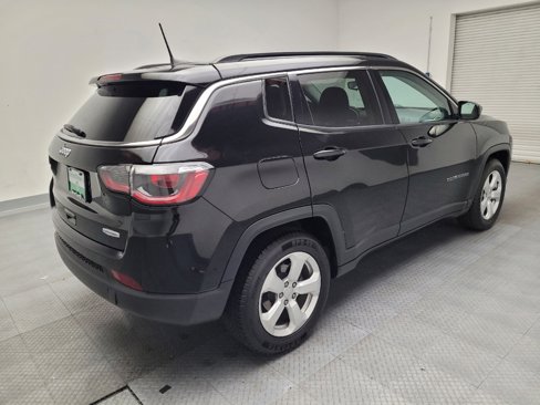 Used 2020 Jeep Compass Latitude w/ Premium Lighting Group image 9