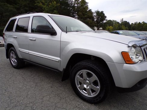 Used 2010 Jeep Grand Cherokee Laredo image 4