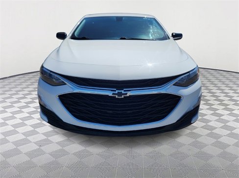 Used 2021 Chevrolet Malibu RS image 2