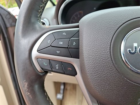 Used 2019 Jeep Grand Cherokee Overland image 17