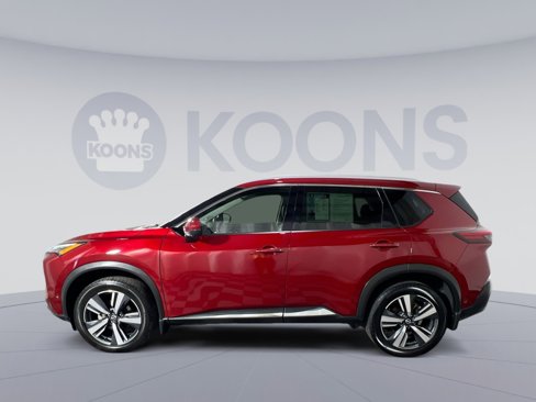 Used 2023 Nissan Rogue SL w/ SL Premium Package image 2