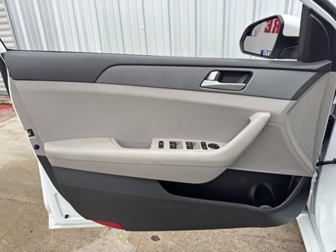 Used 2016 Hyundai Sonata SE image 34