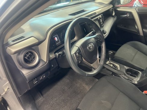 Used 2017 Toyota RAV4 XLE image 23