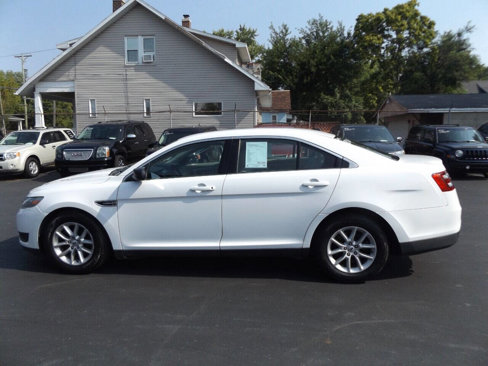 Used 2013 Ford Taurus SE image 10