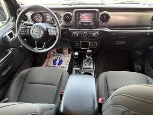 Used 2021 Jeep Gladiator Sport image 7
