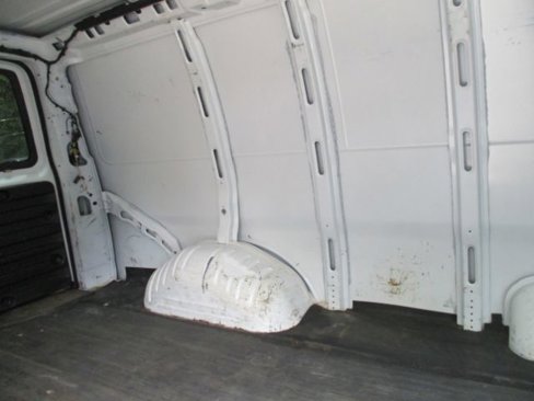 Used 2014 Chevrolet Express 2500 image 29