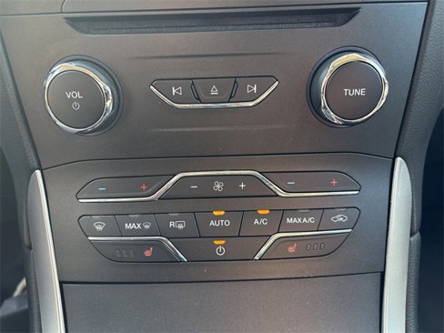 Used 2015 Ford Edge SEL w/ Equipment Group 201A image 27