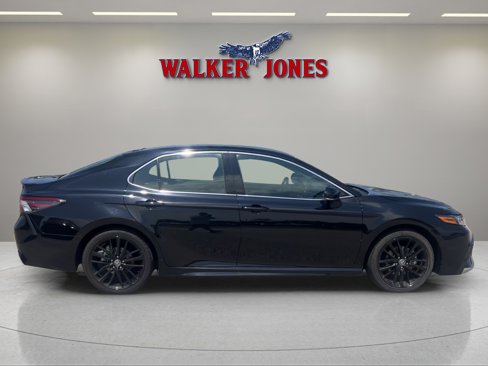Used 2023 Toyota Camry XSE image 2
