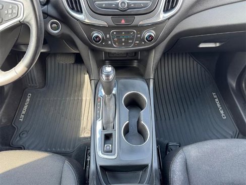 Used 2019 Chevrolet Equinox LT image 11