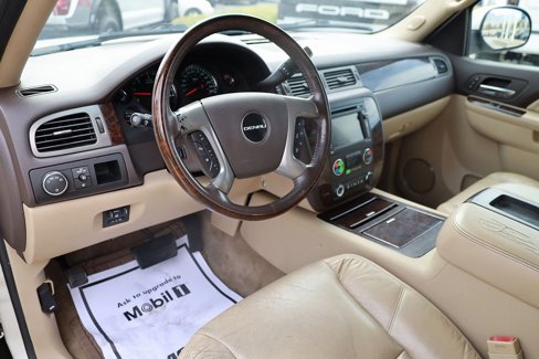Used 2011 GMC Yukon Denali image 12