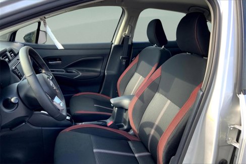 New 2025 Nissan Versa SR w/ Trunk Package image 10