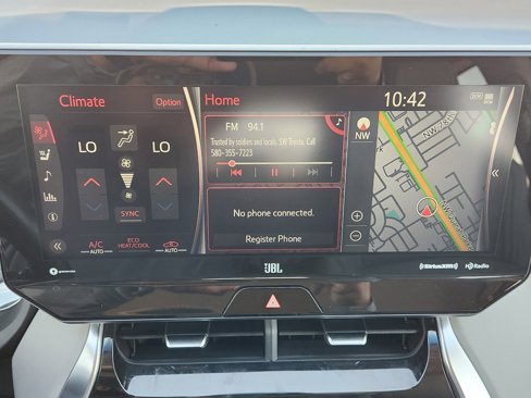 Used 2021 Toyota Venza XLE image 19