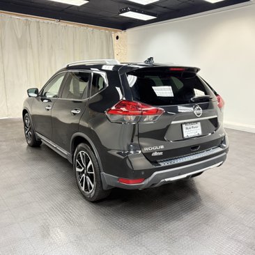 Used 2019 Nissan Rogue SL w/ Premium Package image 3