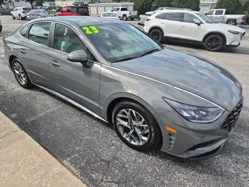 Used 2023 Hyundai Sonata SEL image 1