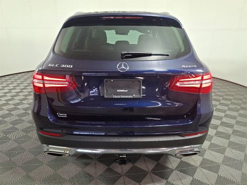Used 2019 Mercedes-Benz GLC 300 4MATIC image 9
