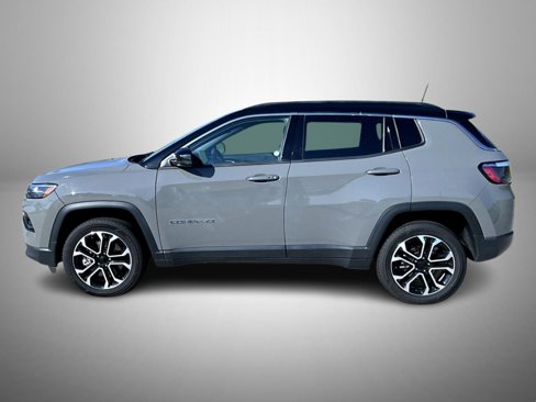Used 2023 Jeep Compass Limited image 8