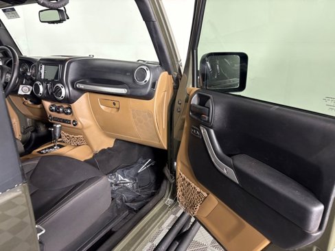Used 2015 Jeep Wrangler Sahara w/ Connectivity Group image 26