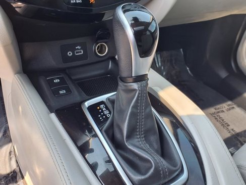 Used 2020 Nissan Rogue Sport SL w/ Premium Package image 24