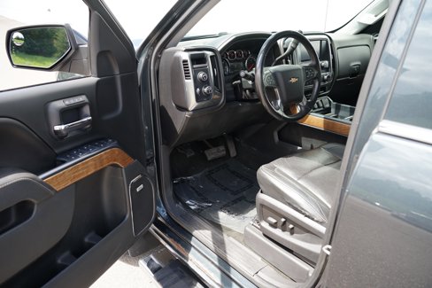 Used 2017 Chevrolet Silverado 1500 LTZ w/ Sport Package image 12