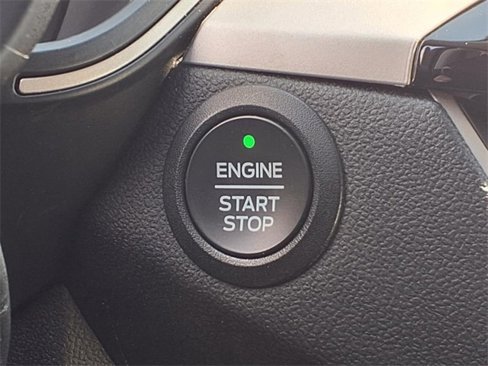 Used 2022 Ford Escape SE image 25