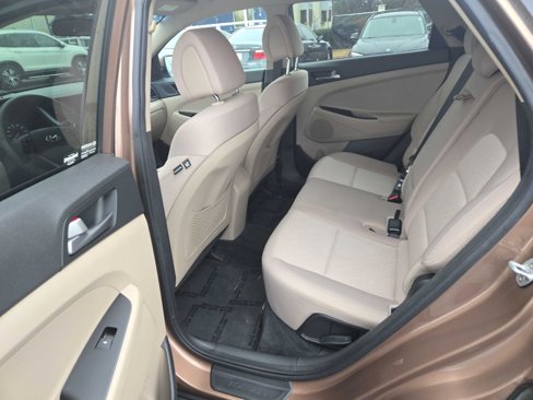 Used 2016 Hyundai Tucson SE image 15
