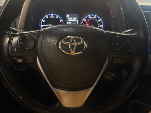Used 2018 Toyota RAV4 XLE w/ Plus Extra Value Package image 14