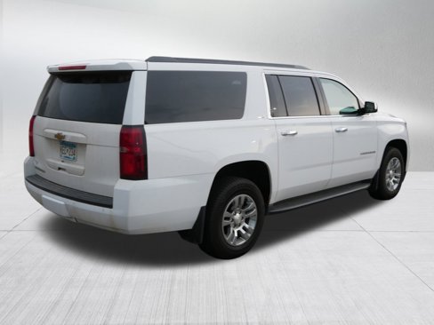 Used 2015 Chevrolet Suburban LT w/ Luxury Package image 7