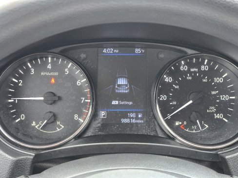 Used 2021 Nissan Rogue Sport S image 5