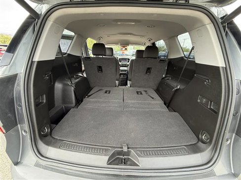 Used 2021 GMC Acadia SLE w/ Driver Convenience Package image 32