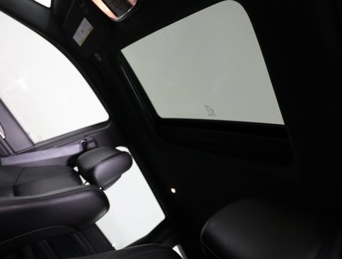 Used 2021 Jeep Grand Cherokee Limited image 14