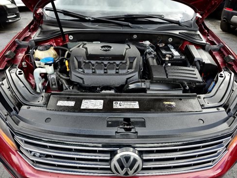 Used 2018 Volkswagen Passat 2.0T R-Line image 22