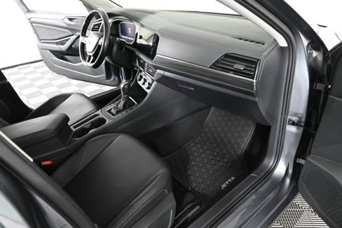 Certified 2019 Volkswagen Jetta SEL image 11