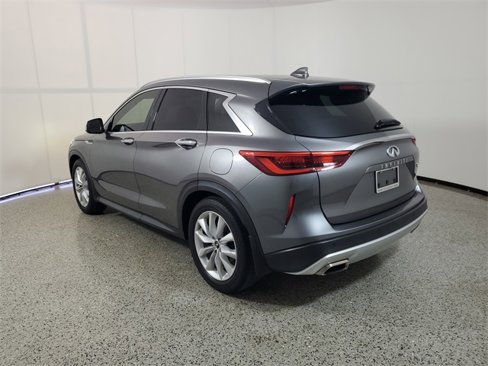 Used 2019 INFINITI QX50 Essential w/ Proassist Package image 3